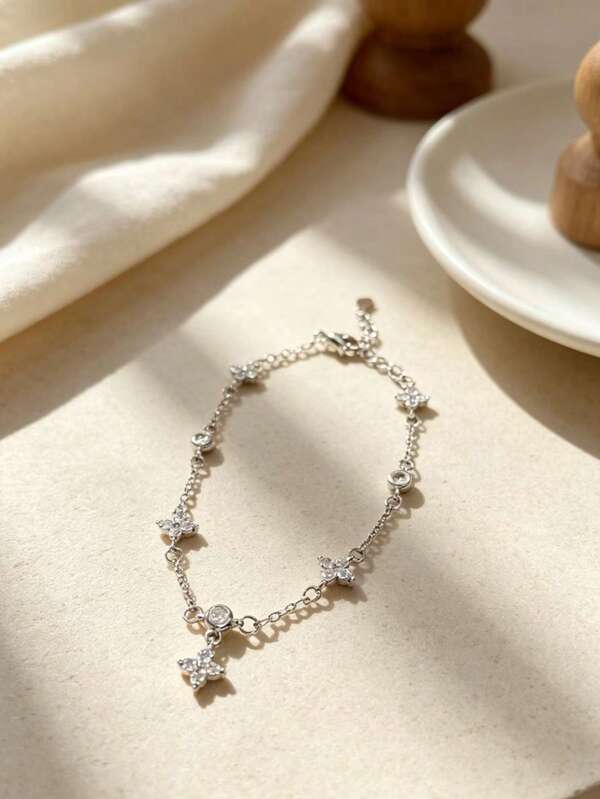 1pc Women's Fashion Shiny Four-Leaf Clover Anklet, Four-Leaf Clover Pendant, Versatile For Daily, Party, Beach Outings