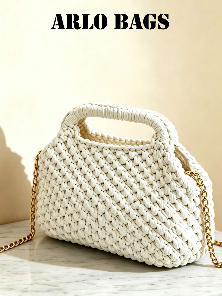 Petit sac à main blanc tissé décontracté, avec poignée supérieure tricotée intégrée et bandoulière amovible en chaîne dorée, sac à main décontracté d'été, article essentiel pour les jeunes filles et les passionnés de mode au printemps et en été, parfait pour les sorties à la plage, les rendez-vous café, les courses du week-end et les visites de la ville.