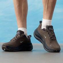 Nike Vomero Plus Comfortable, Soft, Breathable, And Resilient Brown Running Shoes For Men - Brown - View 3