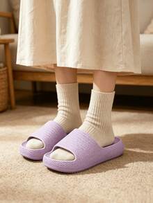 Pantuflas de suela gruesa tipo nube para mujer, sandalias cómodas de EVA con punta abierta, chanclas antideslizantes para interiores, hogar, exteriores y playa - Morado - Ver 4