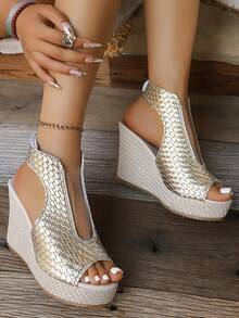Sandalias de cuña con plataforma de textura tejida estilo vacaciones de verano para mujer, con corte en V, diseño calado, punta abierta, suela gruesa de paja tejida, tacón alto que aumenta la altura, para mujeres de talla pequeña - Dorado - Ver 6