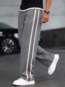 Celana Jogging Kasual Pria Warna Abu-abu, Pinggang Bertali dengan Desain Garis Samping Warna Beige, Celana Panjang Lurus Serbaguna untuk Pemakaian Sehari-hari dan Acara Akhir Pekan - Light Grey - View 4