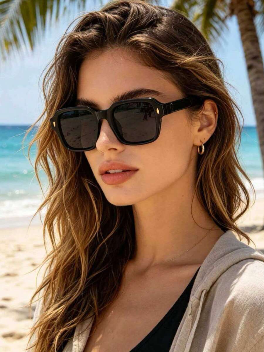 1pc Women's Small Frame High-Quality Versatile Fashion Glasses, Suitable For Daily Wear, Party, Casual Decoration - Black Frame Gray Film - View 1