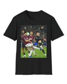 Camiseta Divertida con Meme de Fútbol, Camiseta con la Cara de Haaland y Álvarez, Camiseta del Momento Viral Manchester City vs West Ham, Camiseta Gráfica de Fútbol, Regalo Deportivo - Negro - Ver 1