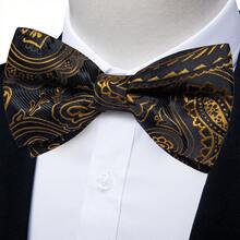 Set Aksesori Lengkap Jas Gala Mewah dengan Dasar Hitam dan Motif Paisley Emas untuk Dasi Kupu-kupu, Sapu Tangan, dan Manset. - Emas - View 4