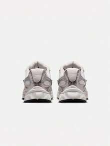 Women's W NIKE V5 RNR 2E Low-Top Athletic Casual Shoes IV5998-113 - Silver - View 4