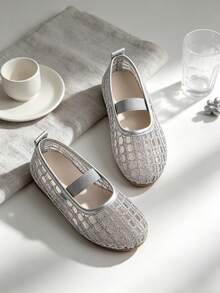1 Pair Silver Flat Princess Mary Jane Shoes, Hollow Mesh Breathable Non-Slip Soft Sole, Single Strap Ballet Shoes, Girls, Students, Elastic Single Strap Design Cute Sandals Suitable For All Seasons, Match With Skirts And Jeans - Silver - View 3