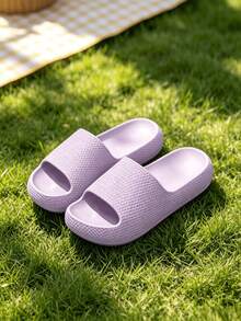 Pantuflas de suela gruesa tipo nube para mujer, sandalias cómodas de EVA con punta abierta, chanclas antideslizantes para interiores, hogar, exteriores y playa - Morado - Ver 5