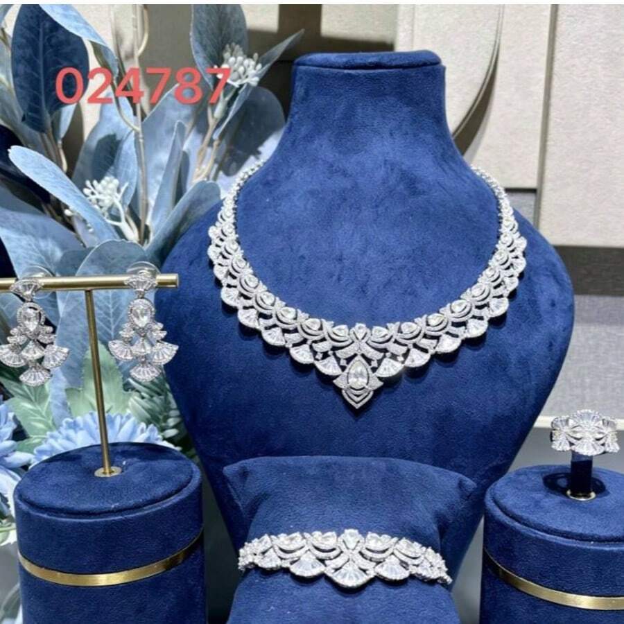 BIIDETALK 4Pcs Luxury Bridal Set, Silver Teardrop Zirconia Fan Jewelry, Necklace Earrings Bracelet Ring For Women, Wedding Evening Banquet Formal Party Accessory - Silver - View 1