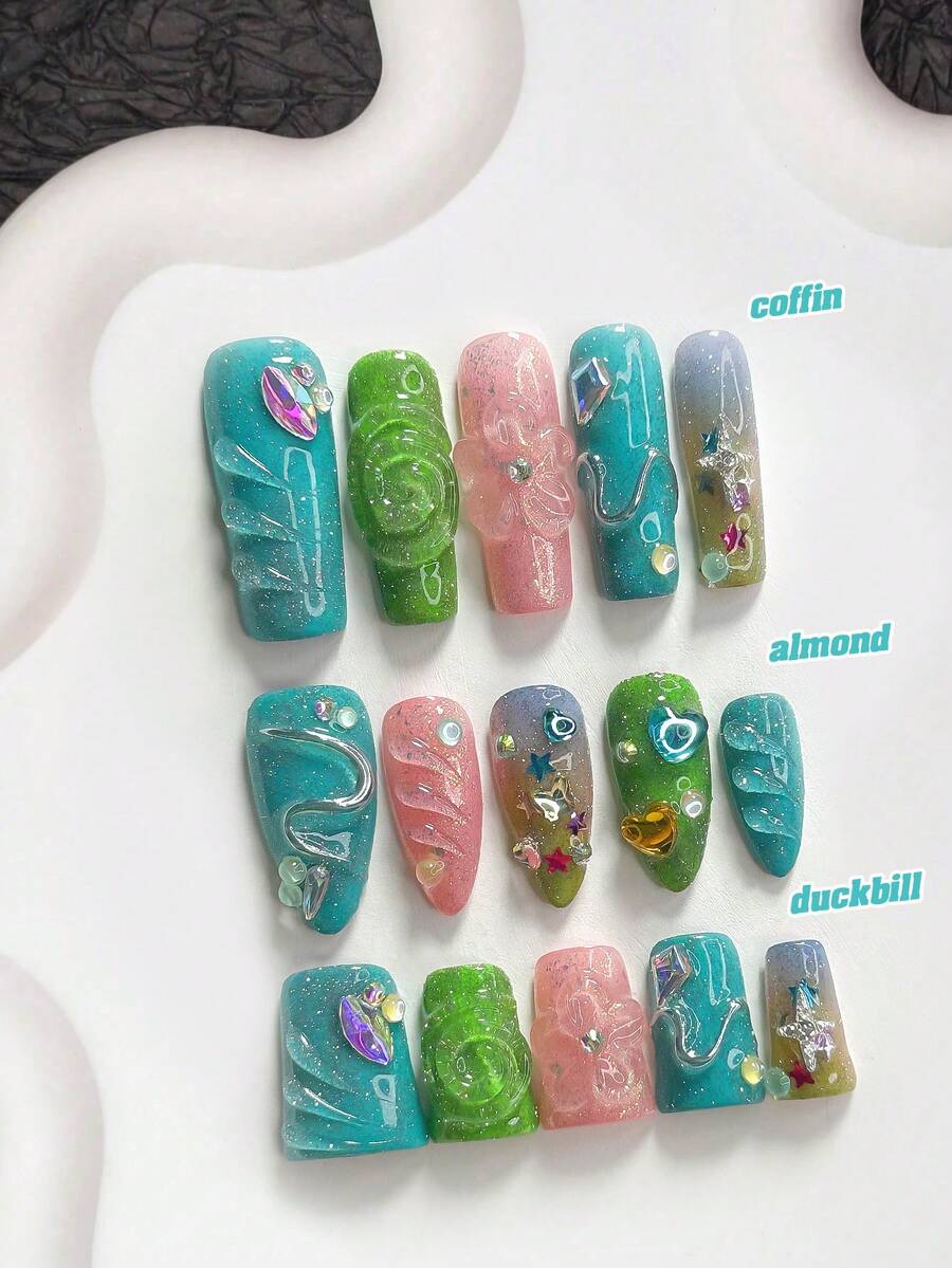 10片多巴胺風亮片美學手工穿戴甲,Polygel美甲套組,愛心元素,粉色與藍色指甲,清新島嶼風,附美甲工具,3種尺寸可選,杏仁/鴨嘴/棺材形,適合派對、跳舞、日常配戴 - 彩色 - 查看 1
