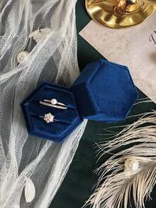 Valentine's Day White Hexagonal Velvet Vintage Wedding Proposal Ring Box, Single Ring/Pair Ring Holder, High-End Mori Style Wedding Exchange - Multicolor - View 13