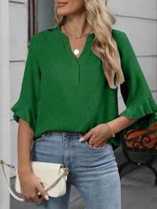 Women's Plus Size Notch Neck Ruffle Hem 3/4 Layered Sleeve Bohemian Style Blouse - Green - View 2
