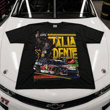 Camiseta Gráfica Gildan Vintage Racing Winner - Negro - Ver 1