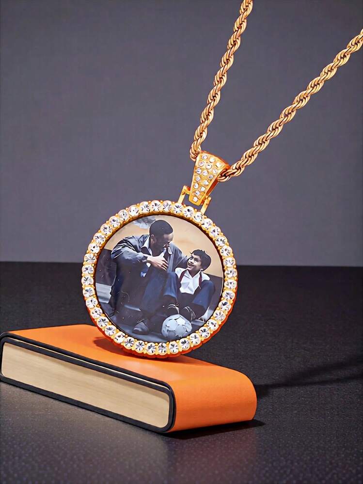 1pc Personalized Photo Necklace, Customizable With Your Photo, Round Photo Pendant With Single-Sided Twisted Chain, Suitable For Wedding Gift, Couples - Multicolor - View 7