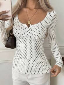 SCARLUX Autumn Y2K White Polka Dot Button Square Neck Slim Fit Long Sleeve Top, Basic T-Shirt, Suitable For Back To School, Business And Casual Wear - White Background With Black Waves - View 4