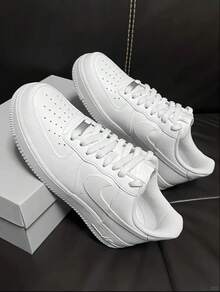 Nike Women Casual Athletic Shoes - 白色 - 查看 4