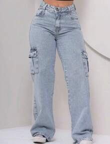 Calça Jeans Cargo Feminina Wide Leg Cintura Alta Lavagem Azul Clara Bolsos Laterais - Azul - Visão 1