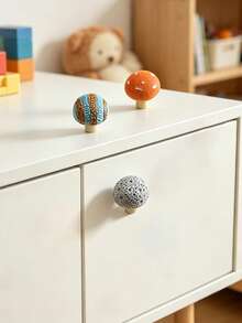1pc Cartoon Planet Single Hole Drawer Handle, Kids Room Decor, Wardrobe, Bookshelf, Shoe Cabinet Small Pull Handle - Multicolor - View 4
