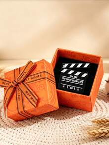 1pc Boxed Movie Clapperboard Enamel Brooch, Inspirational Slogan "You Are The Protagonist" Badge, Atmospheric Film Pin, Backpack Jacket Hat Decoration Gift - Multicolor - View 2