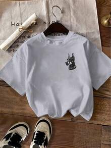 T-shirt casual da donna a maniche corte con stampe frontali e posteriori, caratterizzata da disegni di Doberman e cani polizia in stile Y2K. Vestibilità ampia, scollo rotondo, colo - Grigio - Visualizzare 2