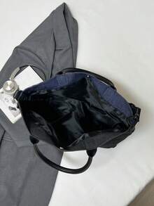 新款女款托特包 柔軟牛仔布拼接字母設計 肩背包 歐美復古時尚 三色拼接 可拆卸斜背帶 百搭簡約 通勤旅行用 - 黑色 - 查看 7