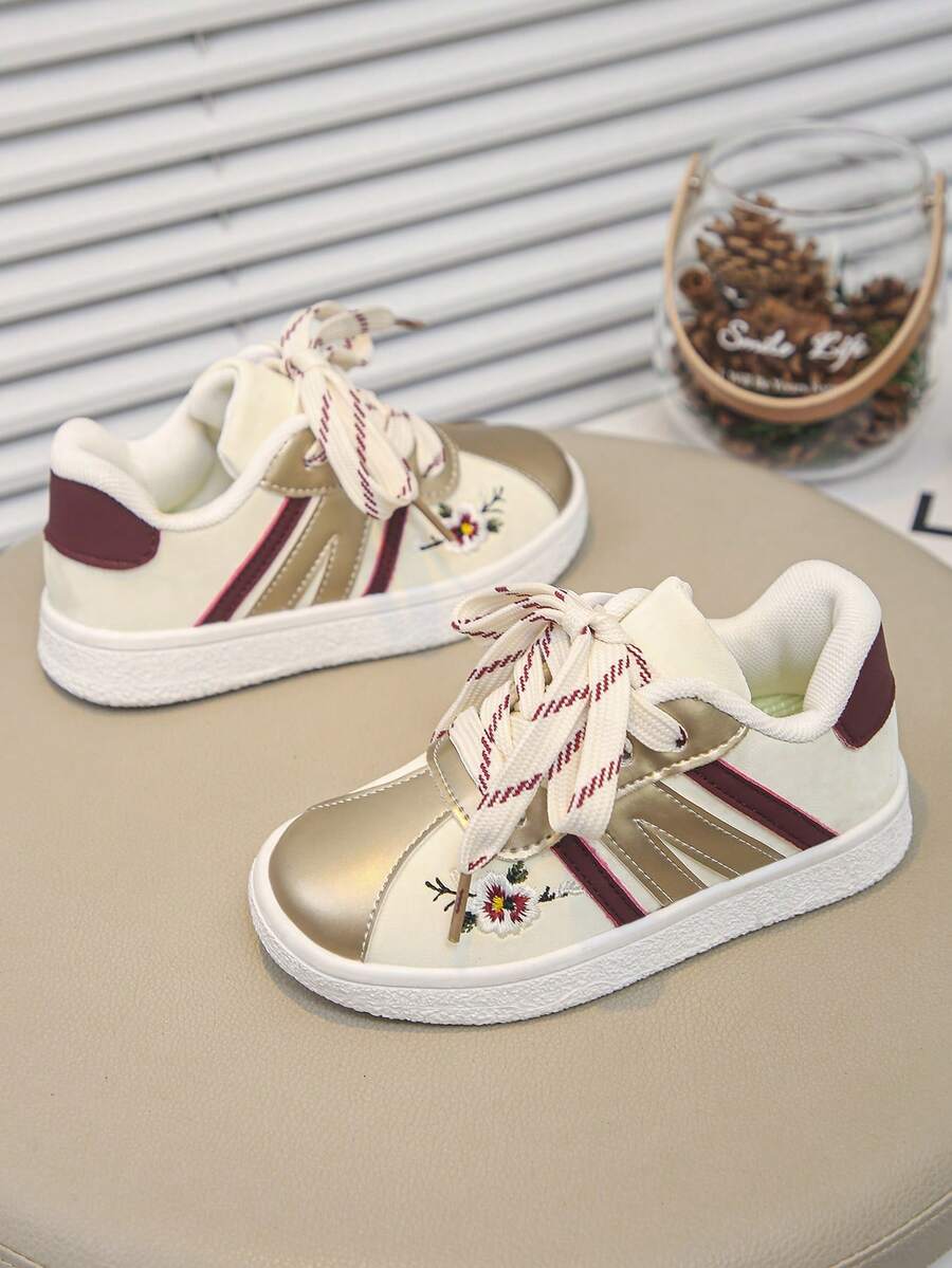 Kids Floral Embroidery Contrast Color Casual Sneakers With Non-Slip Sole - Gold - View 1