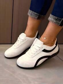 New 2026 Women's Comfortable Lightweight Plus Size Casual Sneakers - White - View 5