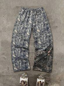 MAISONFOX Men's Fashion Street Elastic Waist Leaf Print All-Over Camouflage Print Sports Pants, Men's Fashion Pants Leaf Print, Loose Flare Leg Design - Army Green - View 2