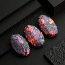 Natural Yooperlite Flame Stone Raw Rough Tumbled Palm Stone Chips Gravel UV Fluorescent Fire Rock Mineral Specimen Aquarium Vase Filling Desktop Decor - Multicolor - View 3