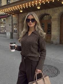 كنزة صوفية نسائية بأكمام طويلة بنية اللون بياقة بولو بتصميم بسيط وكاجوال، مناسبة للارتداء اليومي والتنقل. خريف/شتاء - بني - مشاهدة 11