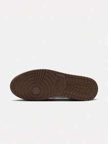 Men's JORDAN COURT CONNECT LOW Athletic Casual Shoes Low-Top IQ5698-004 - Black and White - View 5