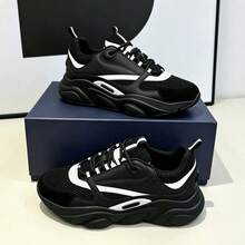 02 Black