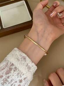 1件時尚經典商務金/銀色女款石英手錶，適合日常配戴，生日/畢業禮物，休閒派對 - 金色 - 查看 5