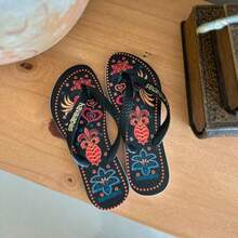 Havaianas Women Flip-Flops - Ball - View 4