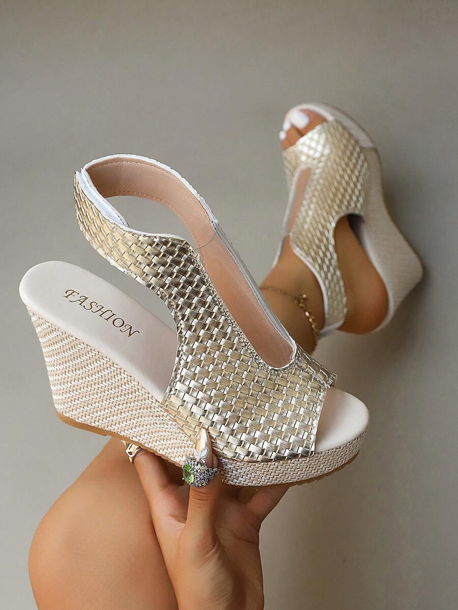 Sandalias de cuña con plataforma de textura tejida estilo vacaciones de verano para mujer, con corte en V, diseño calado, punta abierta, suela gruesa de paja tejida, tacón alto que aumenta la altura, para mujeres de talla pequeña - Dorado - Ver 1