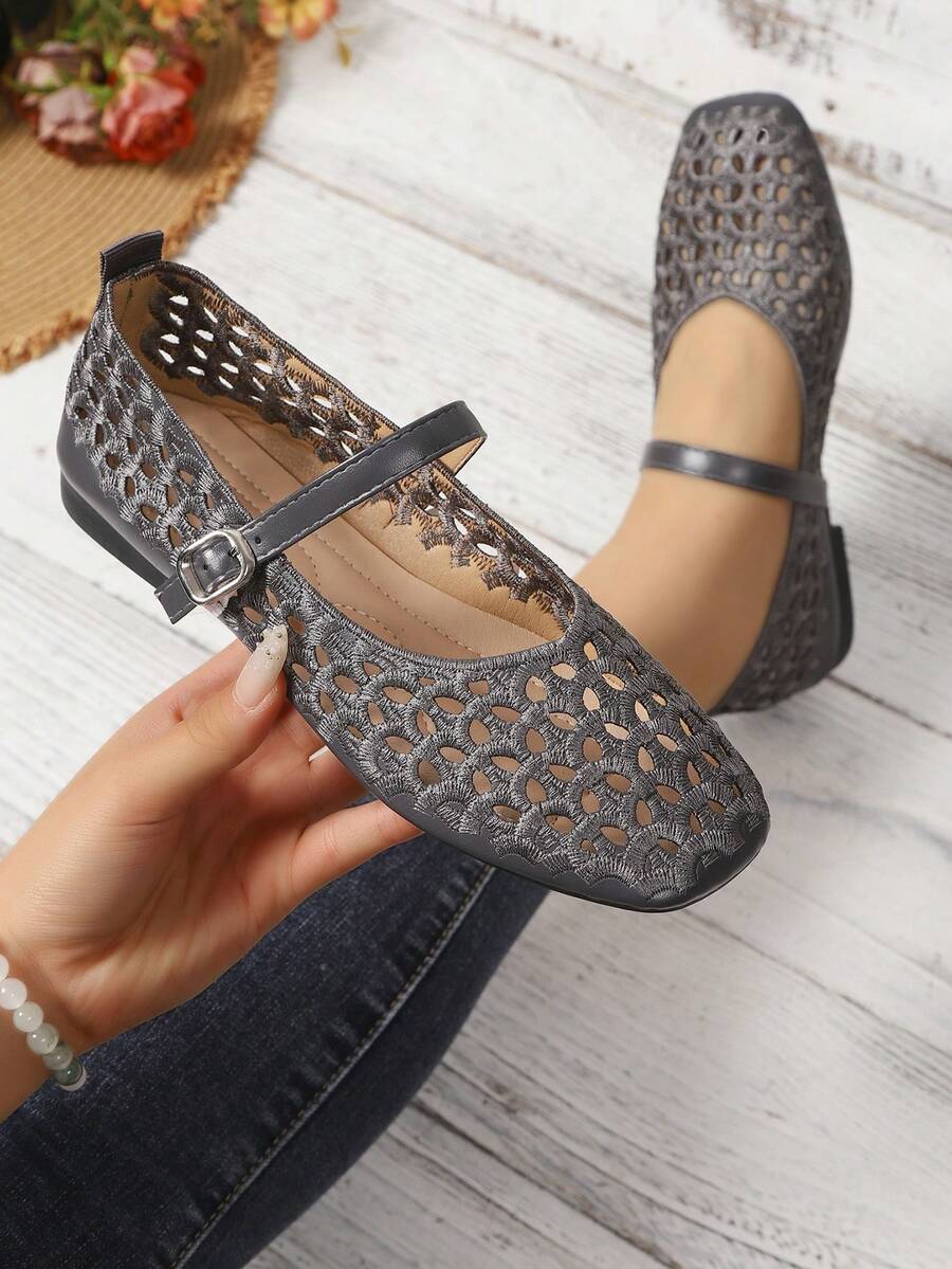 Women's Summer New Lace Mesh Hollow Out Flat Shoes,Ballet Flats - Grey - View 1