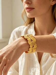 VceTd 1pc French Vintage Style Butterfly Open Design Stainless Steel Women's Bracelet, Suitable For Daily Commute, Vacation Wear Or Holiday Gift For Mother - Yellow Gold - View 4