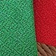 متعدد الألوان