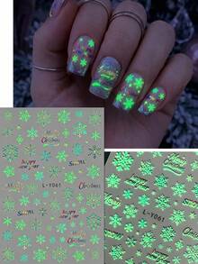 QIANJIKU 4 Peças Adesivos de Arte de Unhas 3D que Brilham no Escuro, Padrões Fluorescentes de Flocos de Neve de Inverno e Luzes de Natal, Estilo Quente e Sonhador, Festival de Música de Outono/Inverno, Baile de Formatura, Festa de Casamento, Suprimentos para Artista de Unhas - Multicolorido - Visão 5