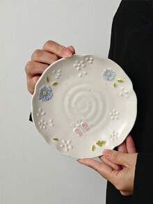 1/2/4pcs Embossed Floral Ceramic Plates, European Style Fresh Ceramic Plates, Dessert Cake Plates, Casual Snack Plates, Coffee Cup Trays, Candy Plates, Fruit Plates, Gift Tableware - Multicolor - View 12