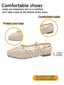 Sepasang Sepatu Flat Mary Jane Wanita Motif Polka Dot Jala Bernapas dengan Paku Keling, Cocok untuk Liburan/Perjalanan/Kencan/Pakaian di Rumah - Putih - View 7