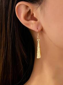 1 Pair Niche High-End Embossed Conical Bell Earrings, Elegant Vintage Trumpet-Shaped Ear Jewelry, Versatile Daily Commute And Vacation Accessories For Women - Yellow Gold - View 2