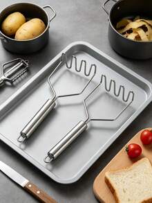 3pcs/1pc Stainless Steel Potato Masher, Manual Food Puree Tool, Sweet Potato Masher, Garlic Press, Manual Squeezer, Potato Masher, Kitchen Tool, Wavy Pattern, Kitchen Gadget, Used For Mashing Potatoes, Vegetables And Fruits, Durable Multi-Functional Squeezer, Kitchen Supplies, Cutter, Food, Salad, Decoration, Storage, Party, Birthday, Christmas, Halloween - Silver - View 10