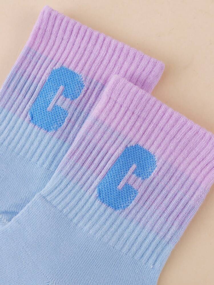 1 Pasang Kaos Kaki Setengah Betis Nyaman dan Bernapas dengan Motif Huruf C Gaya Olahraga untuk Pria dan Wanita - MultiWarna - View 4
