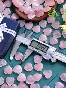 Heart-Shaped Pink Quartz Crystal Bag, Polished Mini Portable Crystal Stone, Suitable For Reiki Energy Balancing And Meditation, Perfect Valentine's Day Gift For Women - Pink - View 2