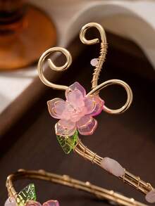 Bracelet de bras Fairycore à fleurs, manchette de bras supérieur en fil doré avec fleurs roses, papillon et goutte de cristal pour femmes, bijoux bohèmes de plage - jaune doré - Voir 4