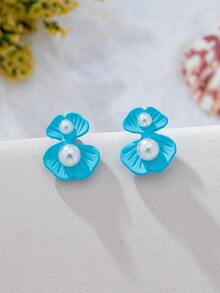 1 Pair Women's Stud Earrings, Fresh Delicate Small Lake Blue Petal Faux Pearl Earrings, Suitable For Daily Wear - Lake Blue - View 4