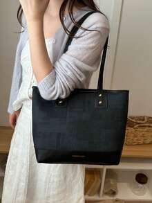 Bolsa Tote Texturizada de Ombro 2026 Nova Moda Executiva, Grande Capacidade, Estilo Coreano Retrô, Bolsa Grande Feminina para Viagem - Preto - Visão 4