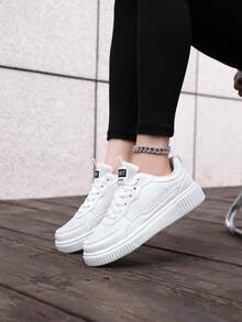 Women's Fashion White Skateboard Shoes, All-Season Lace-Up Sneakers, Lightweight Student Flat Sports Shoes, Unisex Casual Shoes - White - View 3