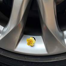 2pcs Petal-Shaped Aluminum Alloy Caps, Universal Decorative Accessories, Suitable For Bicycles And Motorcycles - Multicolor - View 4